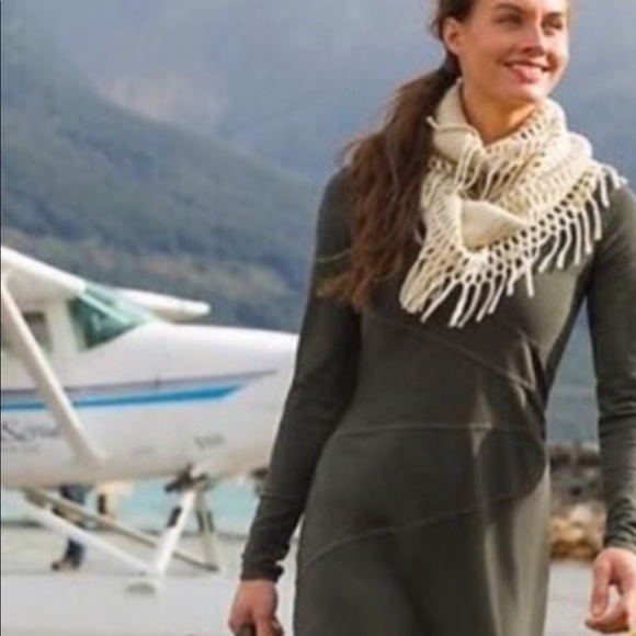 Athleta Dresses & Skirts - Athleta |New Organic Cotton Sunburst stretch dress